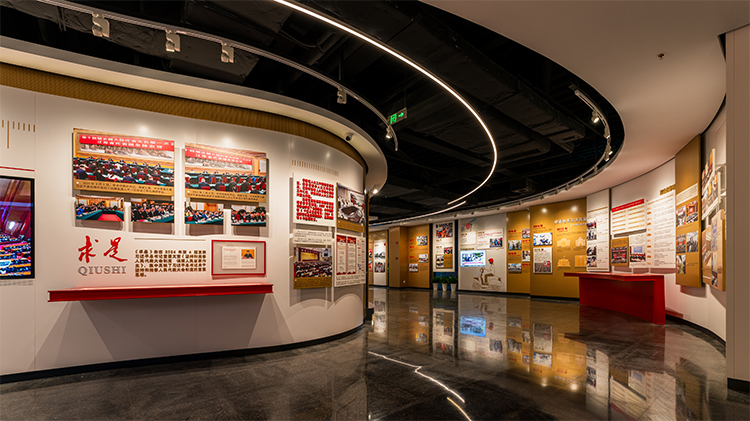 1728886442668473IAlp.jpg 3.jpg